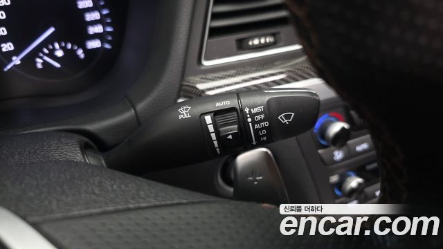 Genesis G80 2019 — photo 29