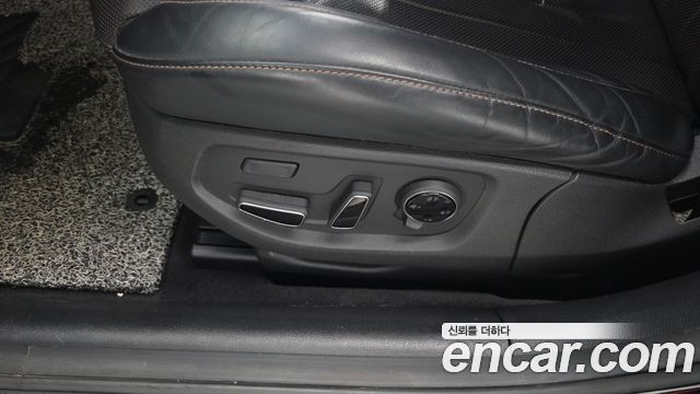 Genesis G80 2019 — photo 34