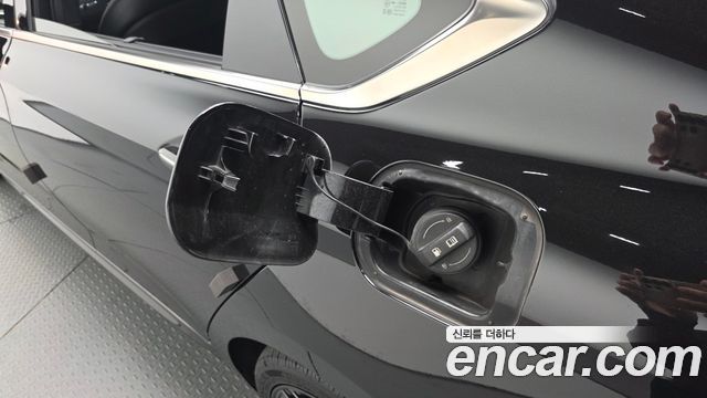 Genesis G80 2019 — photo 37