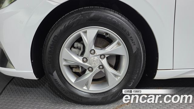 Hyundai AVANTE 2021 — photo 5