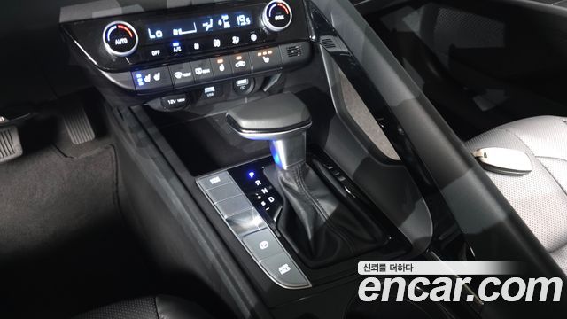 Hyundai AVANTE 2021 — photo 12