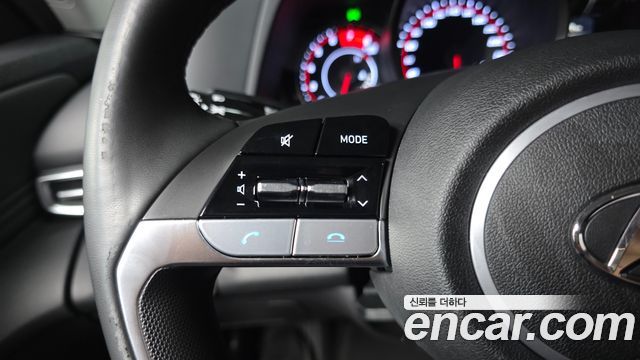 Hyundai AVANTE 2021 — photo 19