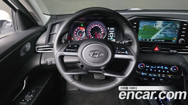 Hyundai AVANTE 2021 — photo 22