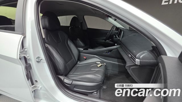 Hyundai AVANTE 2021 — photo 26