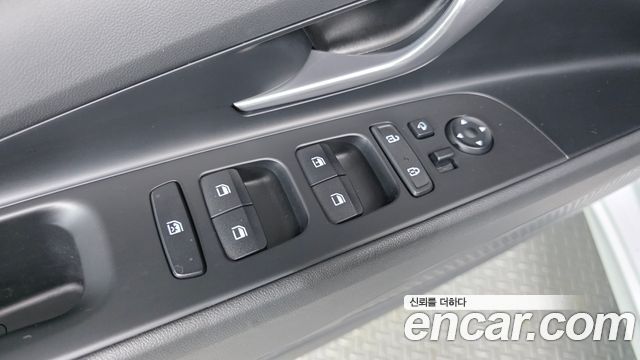 Hyundai AVANTE 2021 — photo 16