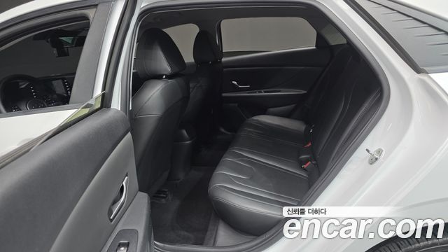 Hyundai AVANTE 2021 — photo 27
