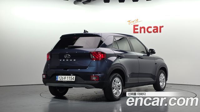 Hyundai Venue 2021 — photo 2