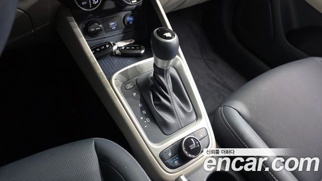 Hyundai Venue 2021 — photo 12