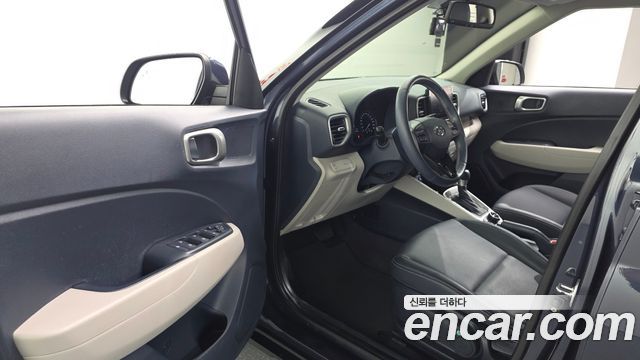 Hyundai Venue 2021 — photo 13