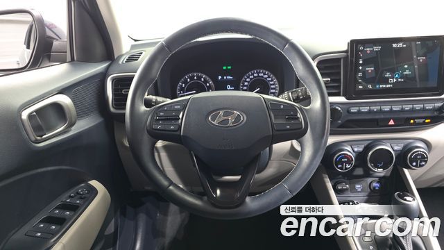 Hyundai Venue 2021 — photo 18