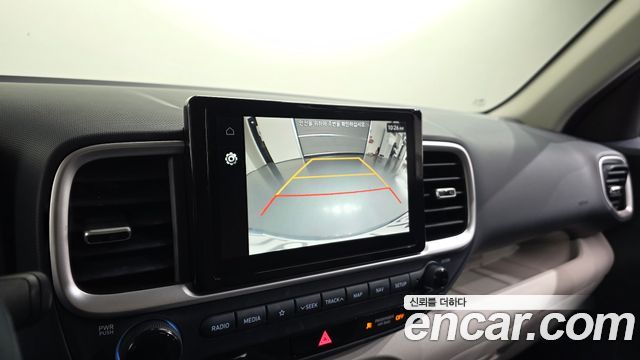 Hyundai Venue 2021 — photo 20