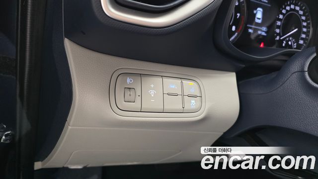 Hyundai Venue 2021 — photo 24
