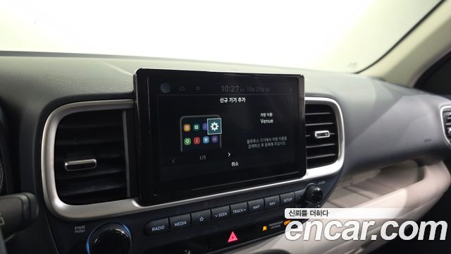 Hyundai Venue 2021 — photo 29