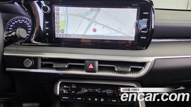 Kia K5 2023 — photo 14