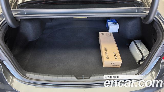 Kia K5 2023 — photo 20