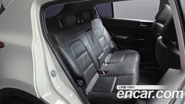 Kia Sportage 2017 — photo 17