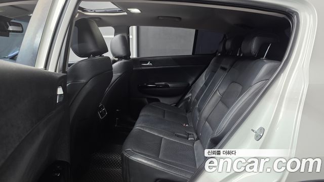 Kia Sportage 2017 — photo 18