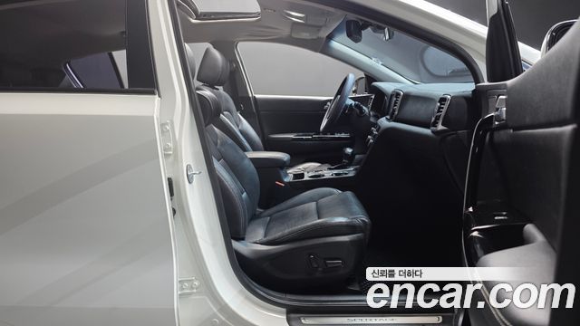 Kia Sportage 2017 — photo 16