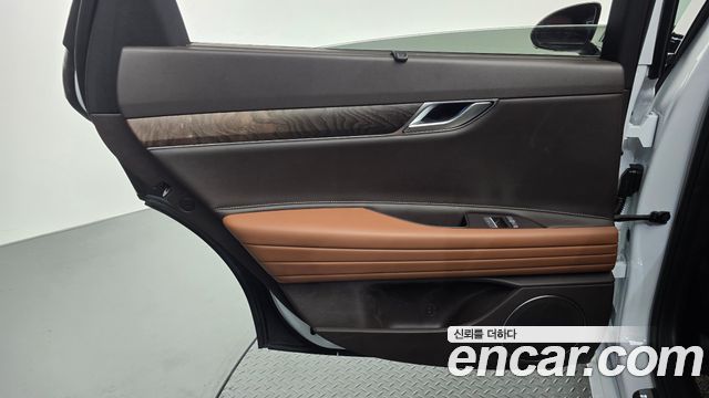 Genesis G80 2022 — photo 15