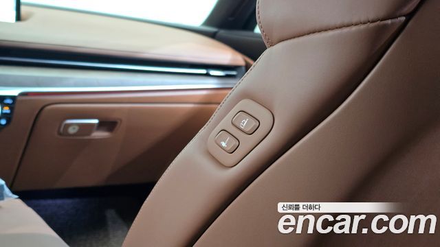 Genesis G80 2022 — photo 28
