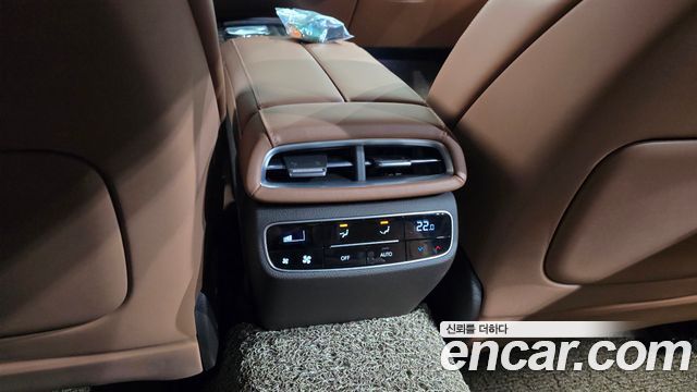 Genesis G80 2022 — photo 29