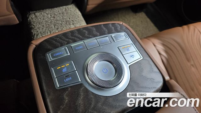 Genesis G80 2022 — photo 30