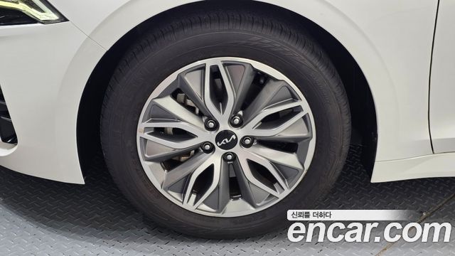 Kia K5 2023 — photo 5