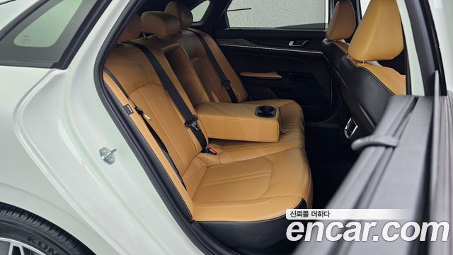 Kia K5 2023 — photo 17