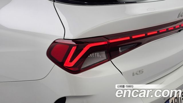 Kia K5 2023 — photo 9