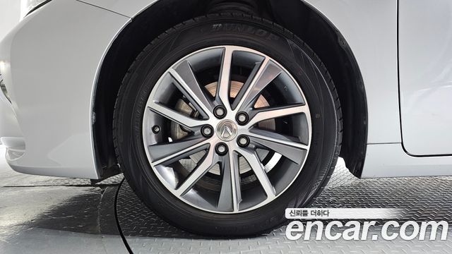 Lexus ES 2017 — photo 5