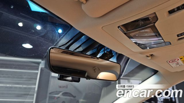 Lexus ES 2017 — photo 18