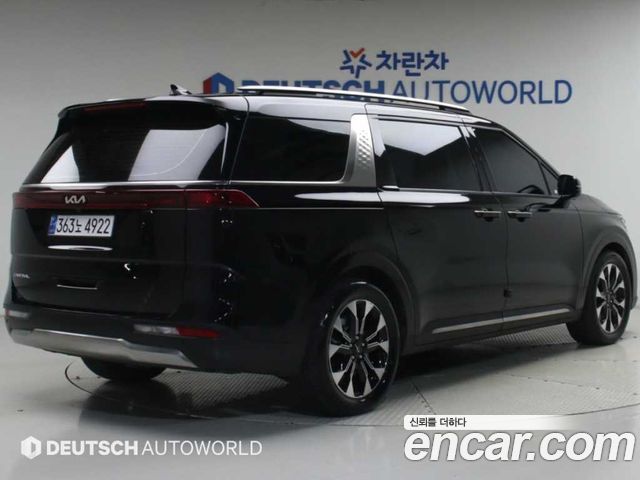 Kia Canival 2023 — photo 2