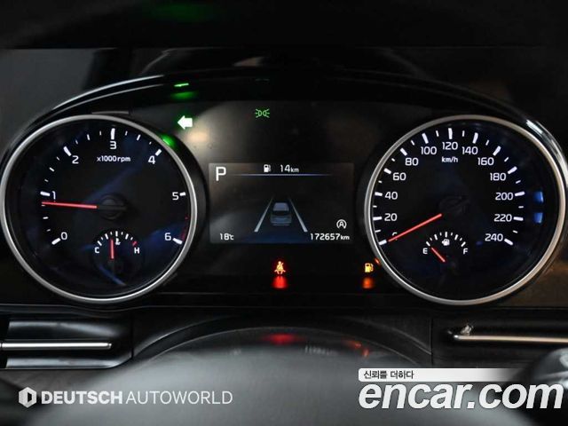Kia Canival 2023 — photo 8