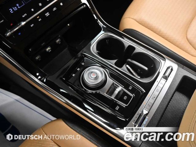 Kia Canival 2023 — photo 9