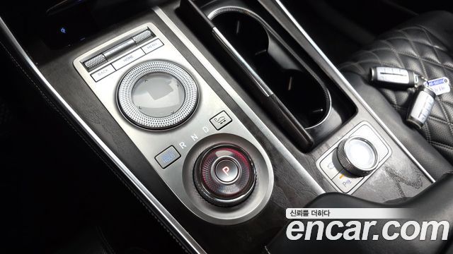 Genesis GV80 2020 — photo 12