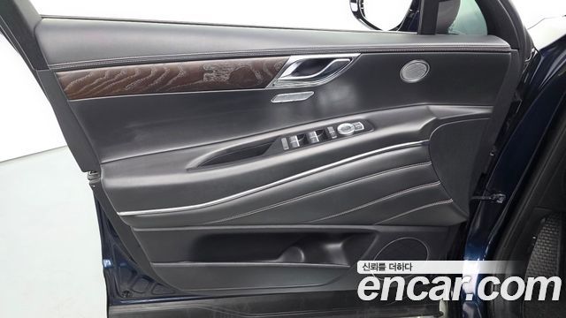 Genesis GV80 2020 — photo 14