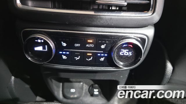 Genesis GV80 2020 — photo 30
