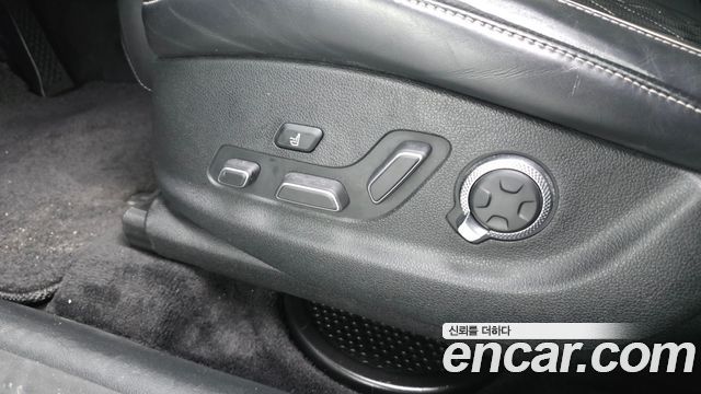 Genesis GV80 2020 — photo 31