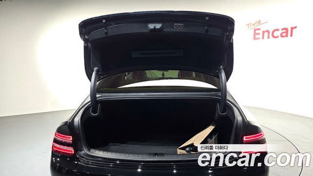 Genesis G80 2022 — photo 24