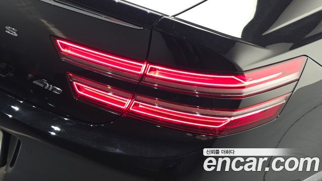 Genesis G80 2022 — photo 9