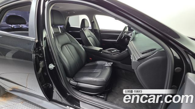 Hyundai Sonata 2021 — photo 17