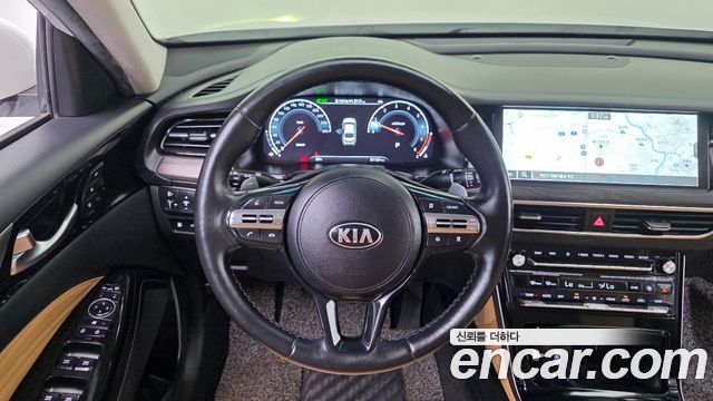 Kia K7 2021 — photo 13