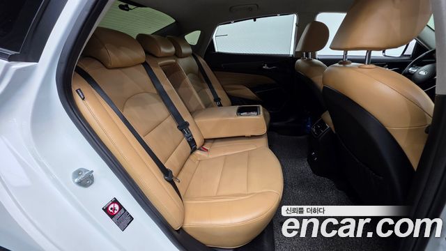 Kia K7 2021 — photo 19