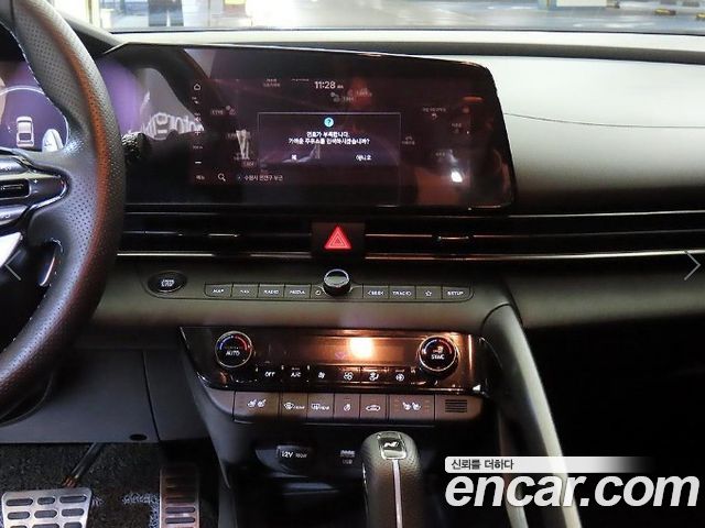 Hyundai AVANTE 2022 — photo 11