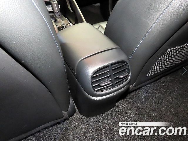 Hyundai AVANTE 2022 — photo 17