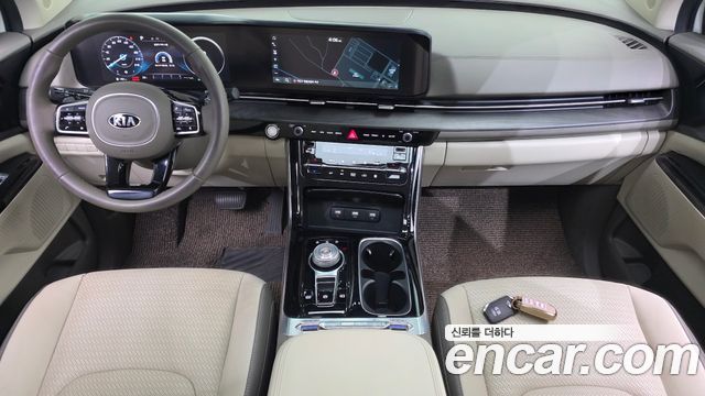Kia Canival 2021 — photo 10