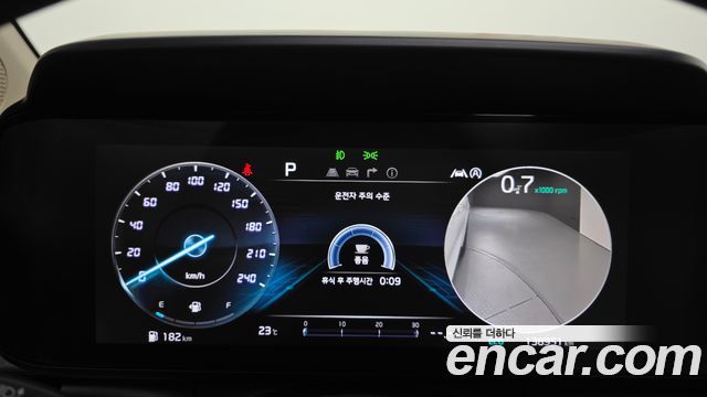 Kia Canival 2021 — photo 11