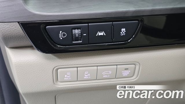 Kia Canival 2021 — photo 20