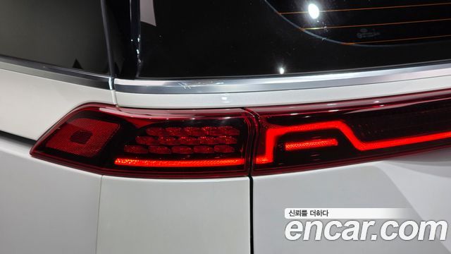 Kia Canival 2021 — photo 9