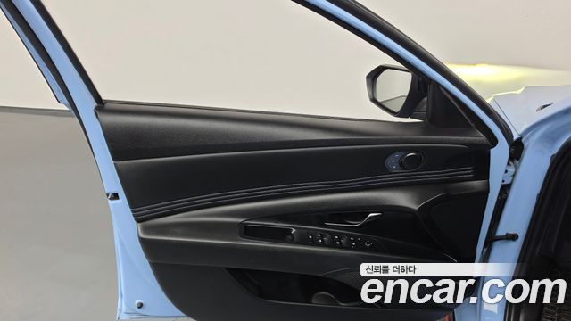 Hyundai AVANTE 2023 — photo 14